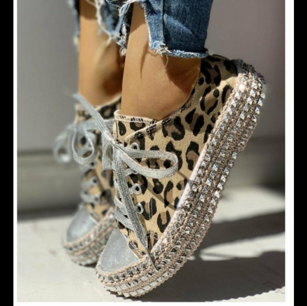 Leopard rivet embellished sneakers